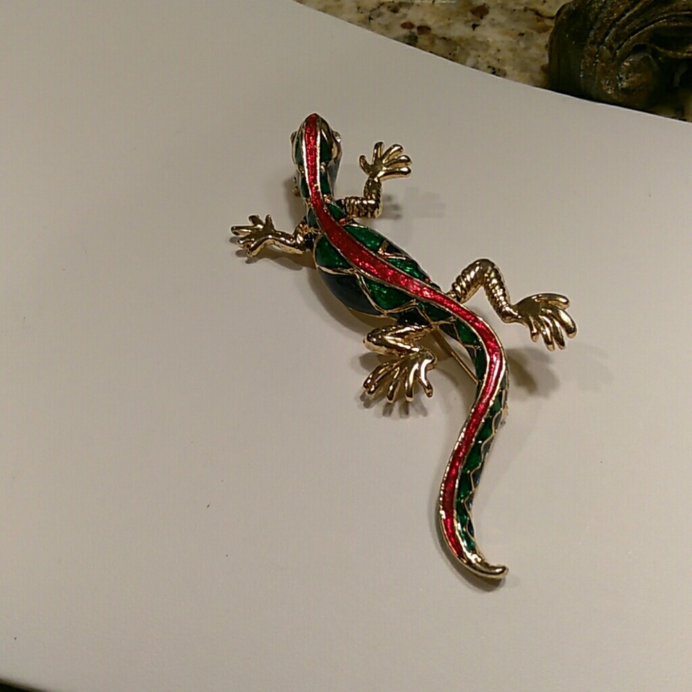 Vintage Lizard Pin - Picture 2 of 3